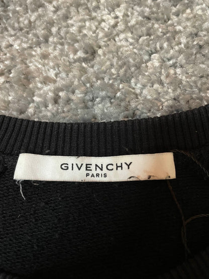 Givenchy broken logo